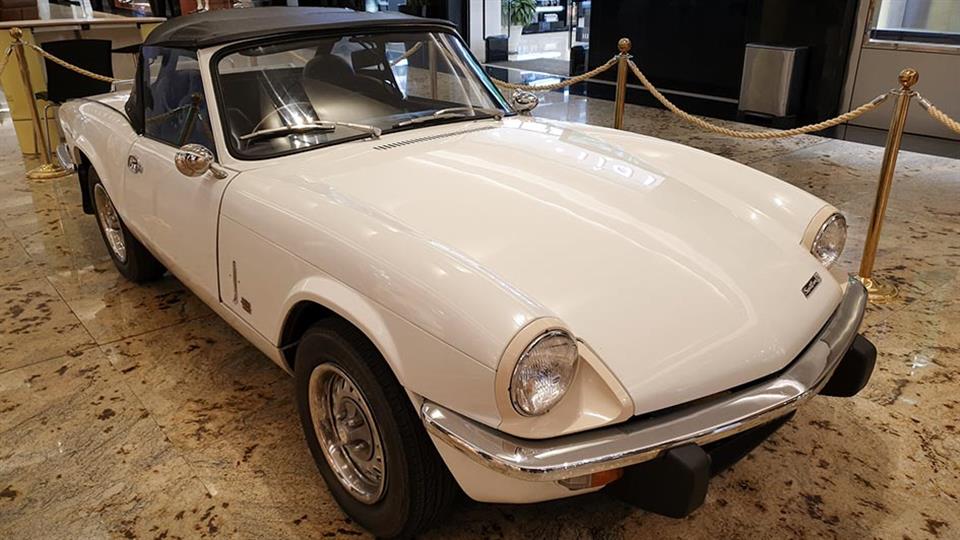 یک کوپه کلاسیک از ترایومف پس از بازسازی توسط گروه ریشار